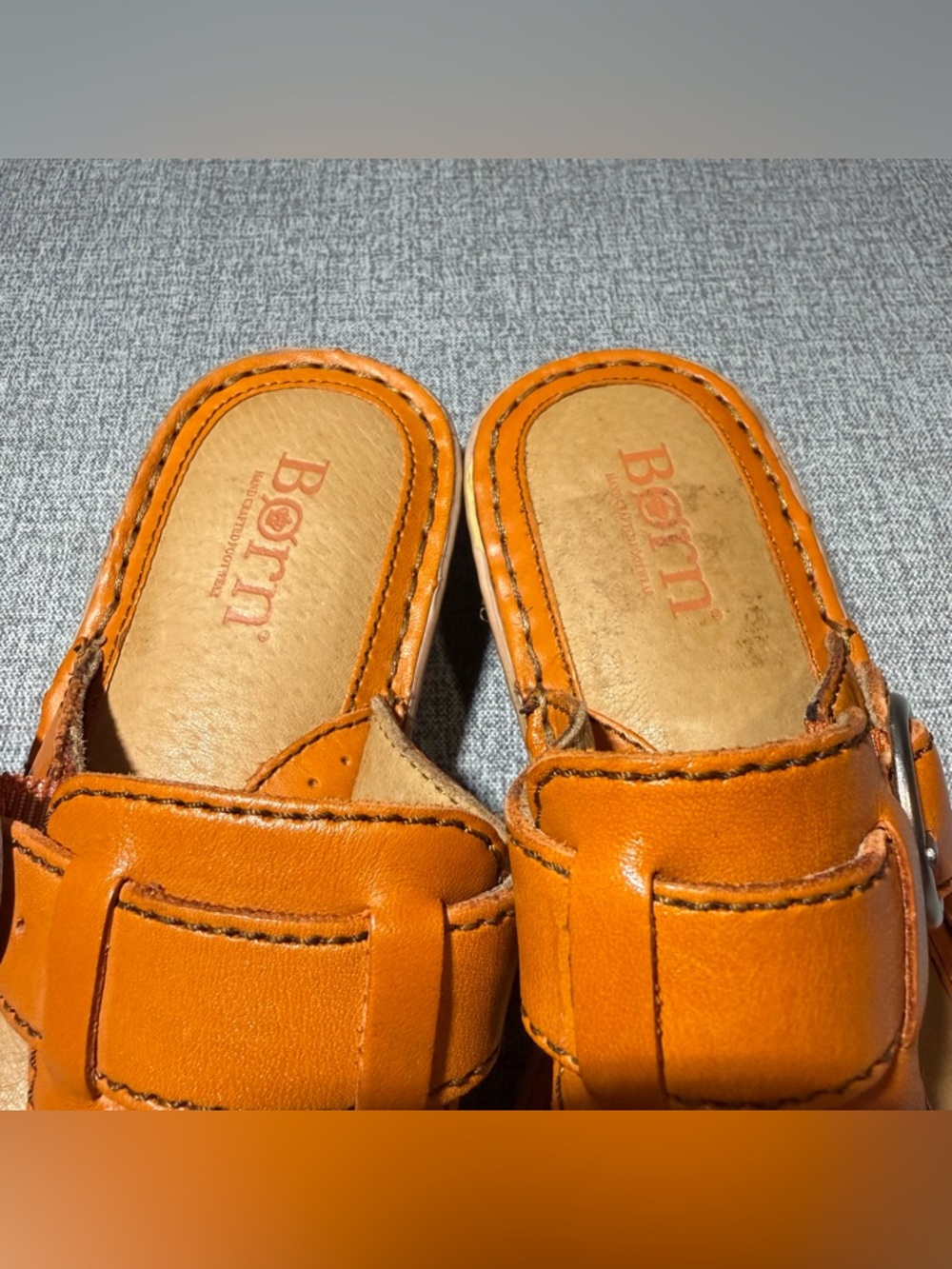 BORN Orange Leather Thong Wedge Sandals🍊 - Picture 4 of 10